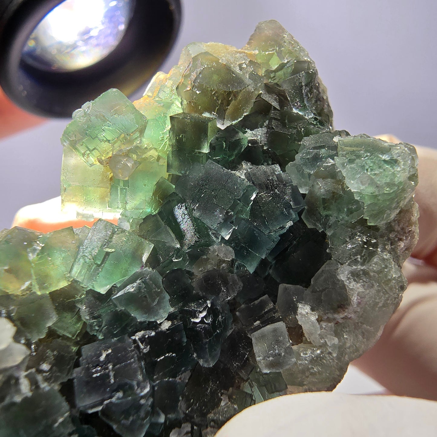 Rare cube de fluorite fantôme, spécimen de quartz vert Okorusu, Namibie, 55 x 33 x 24 mm