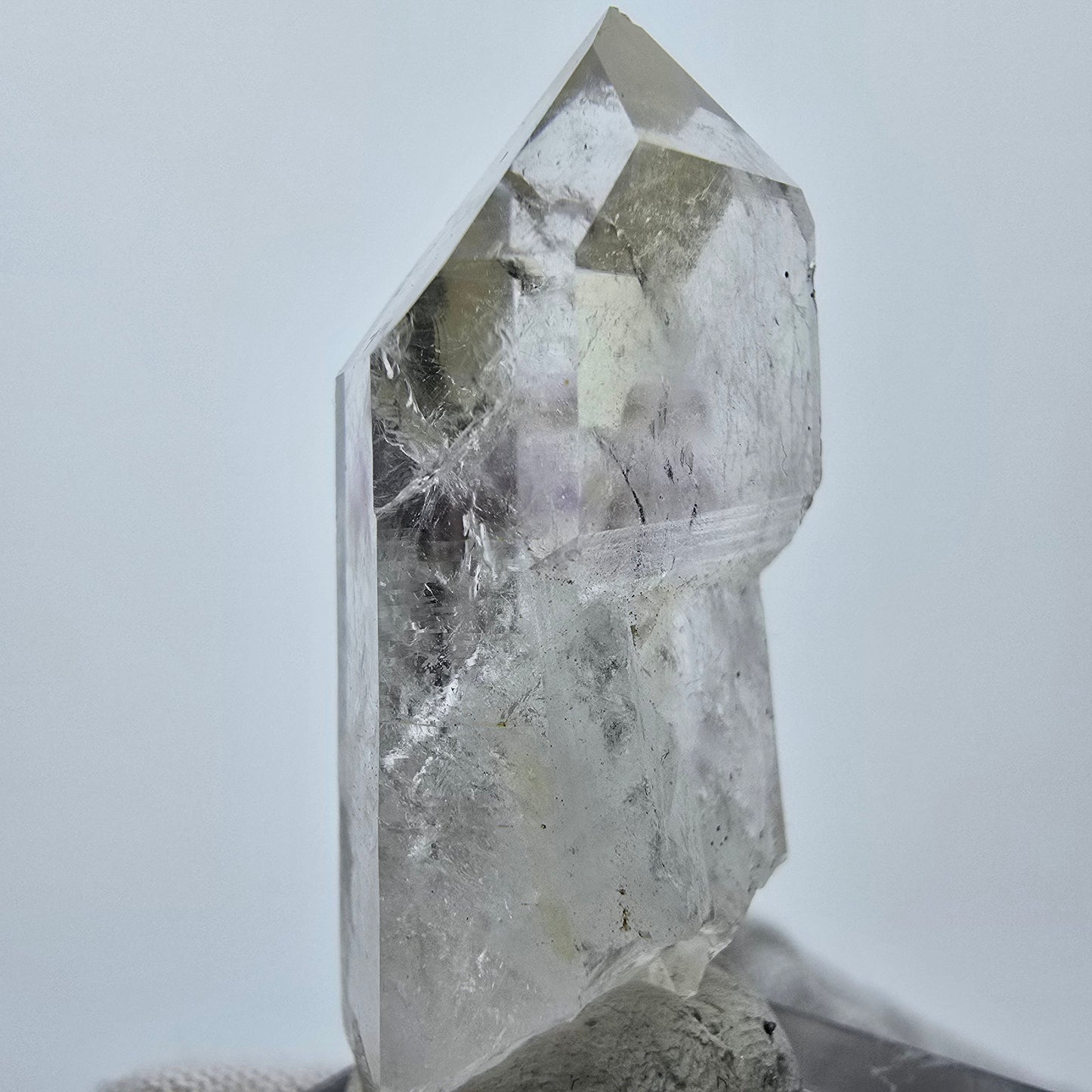Enhydro Phantom Amethyst, 2x Blase Streep Mine Goboboseb Namibia 47*22*14mm