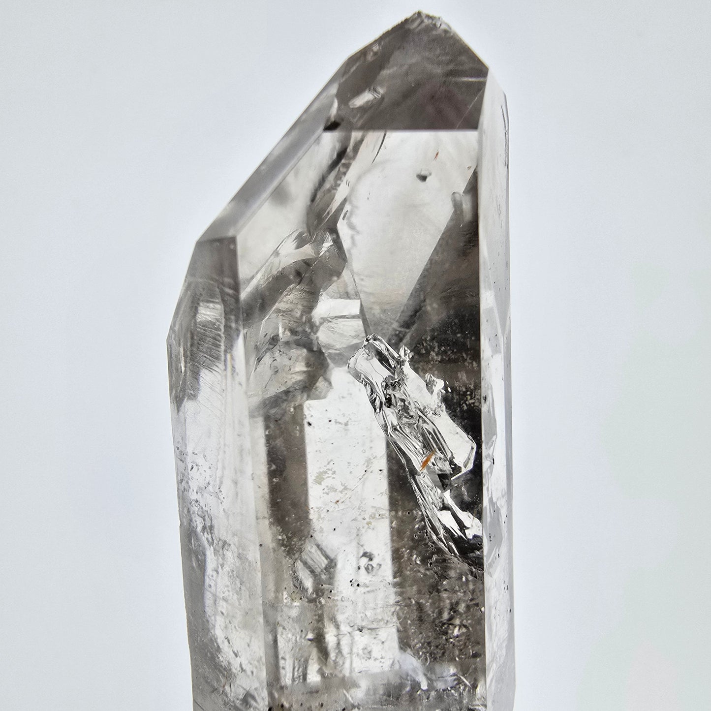 Sceptre de poche en quartz fumé fantôme squelette, Namibie, 57 x 25 x 18 mm