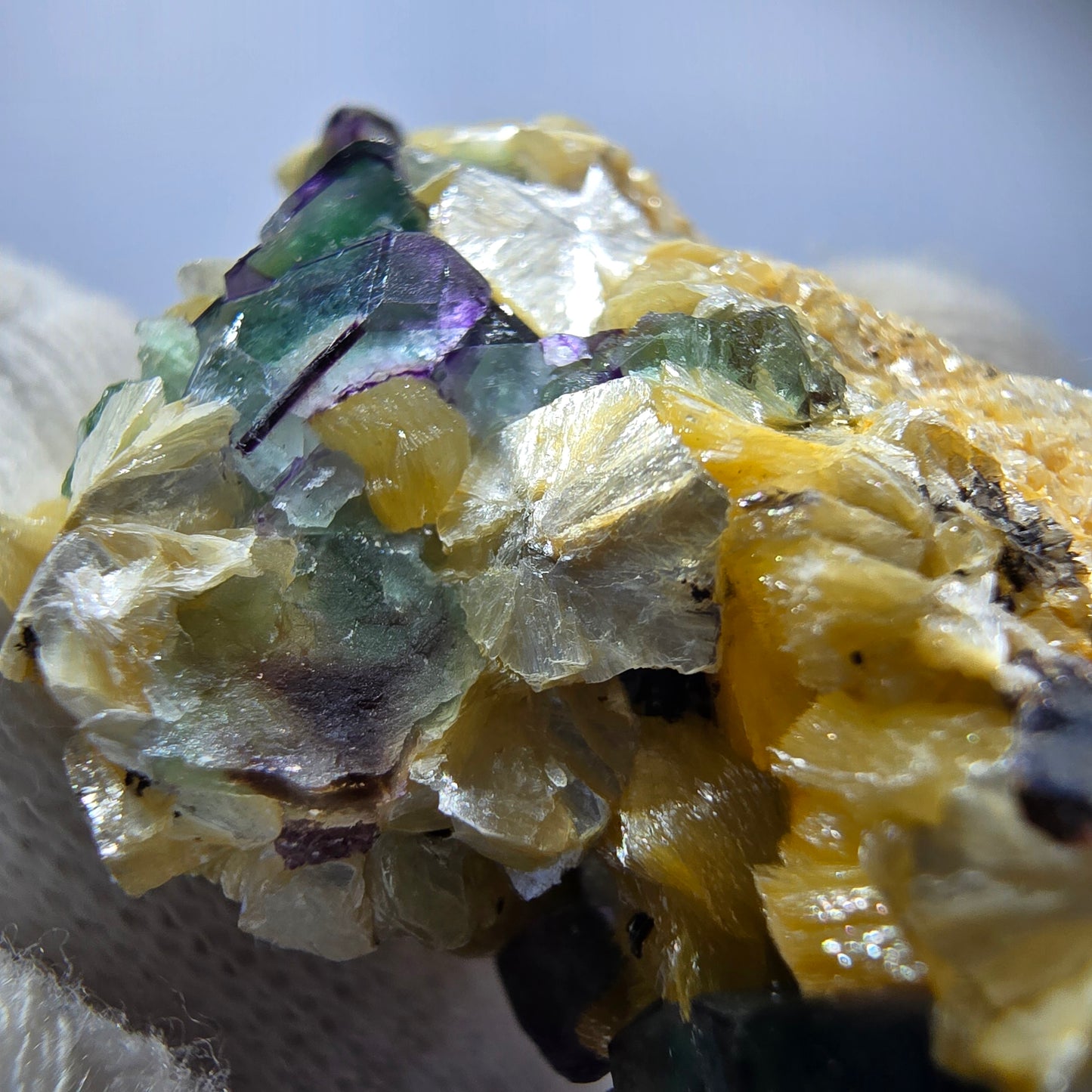 Phantom Fluorit zonal, Muskovit, Schörl Turmalin Stufe Erongo Namibia 41*38*21mm