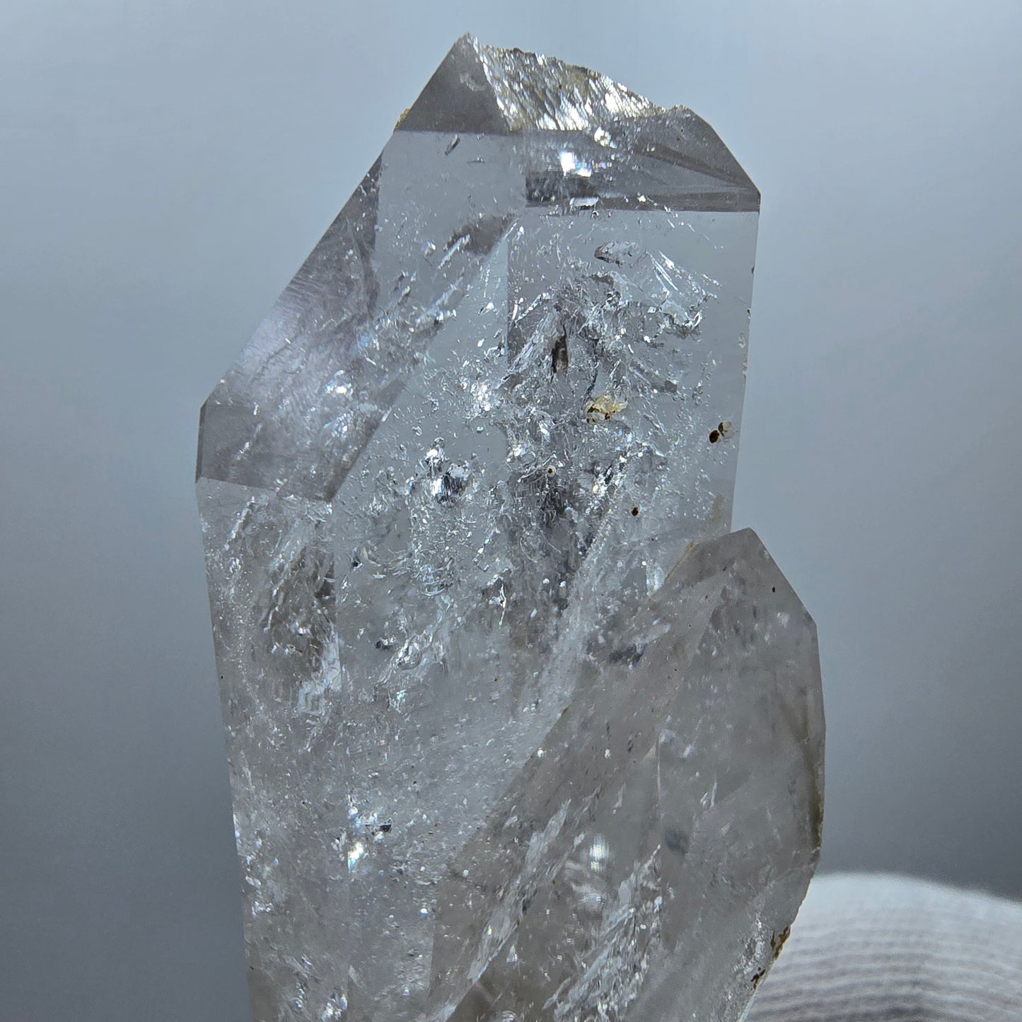 Sceptre en quartz fumé lémurien Enhydro, 3x Bubble Valentine Pocket Goboboseb Namibie 84*33*26mm