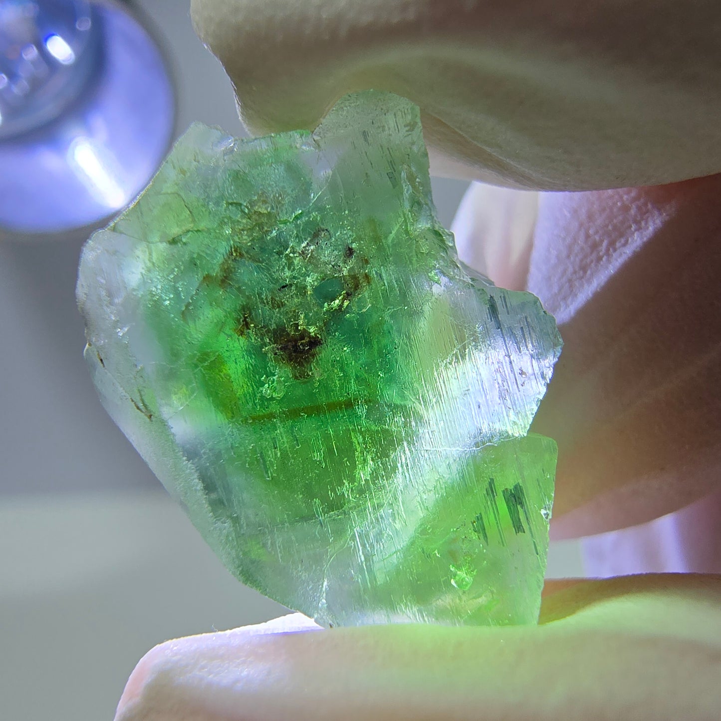 Spécimen de cube de fluorite fantôme, vert-brun, Erongo, Namibie, 21 x 14 x 10 mm