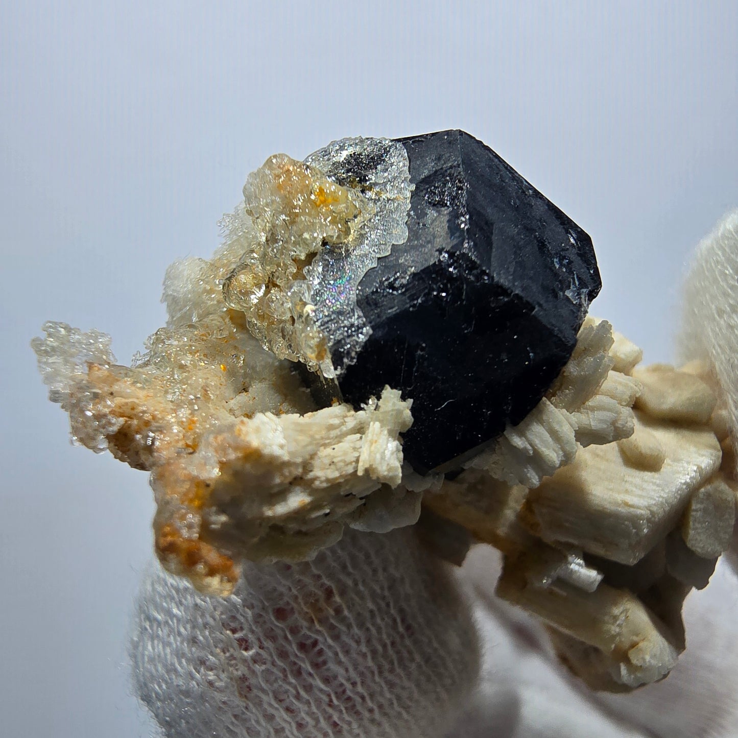 Seltene Schörl Turmalin, Hyalit, Orthoklas Stufe Erongo, Namibia 47*37*26mm