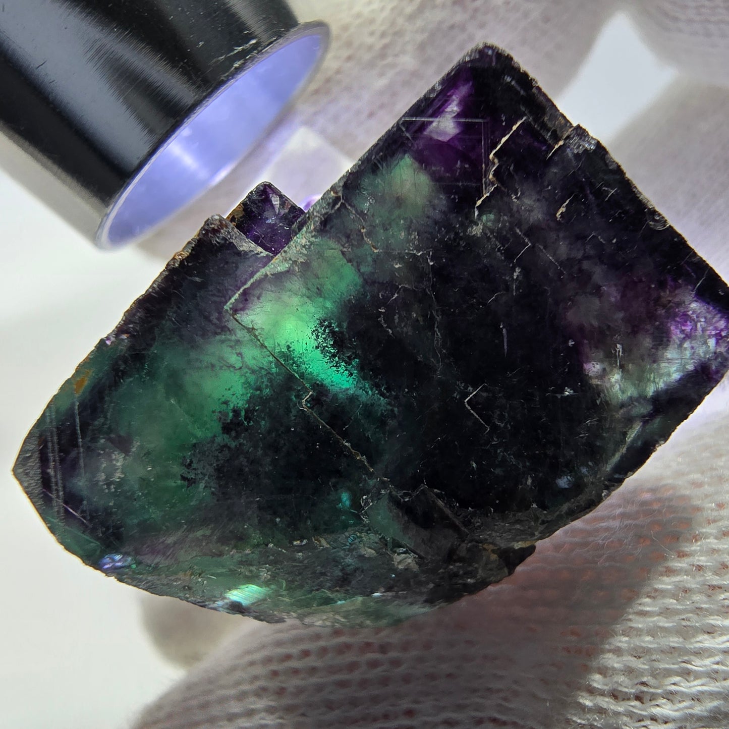 Spécimen rare de cube de fluorite fantôme, vert-violet zonal, Okorusu, Namibie, 33 x 27 x 21 mm
