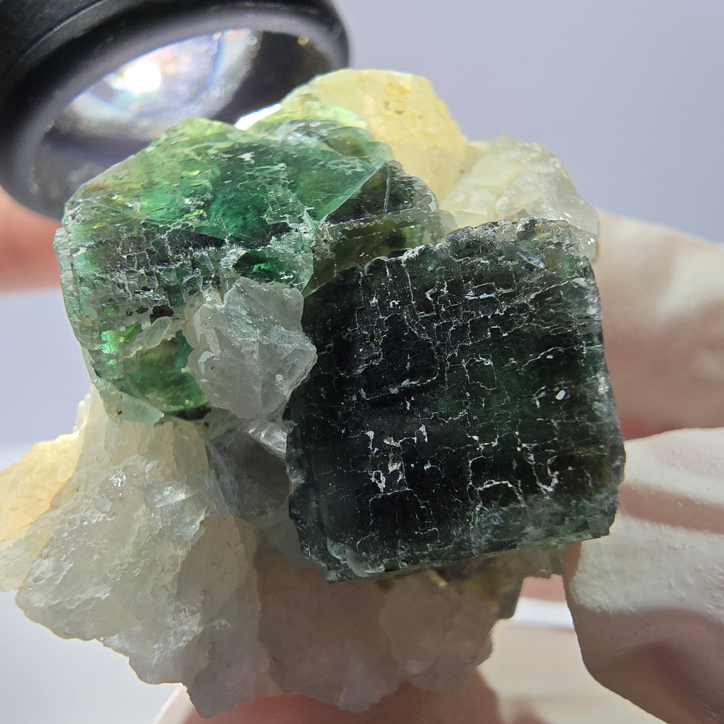 Rare cube de fluorite fantôme, spécimen de quartz vert violet Okorusu Namibie 37*29*27mm