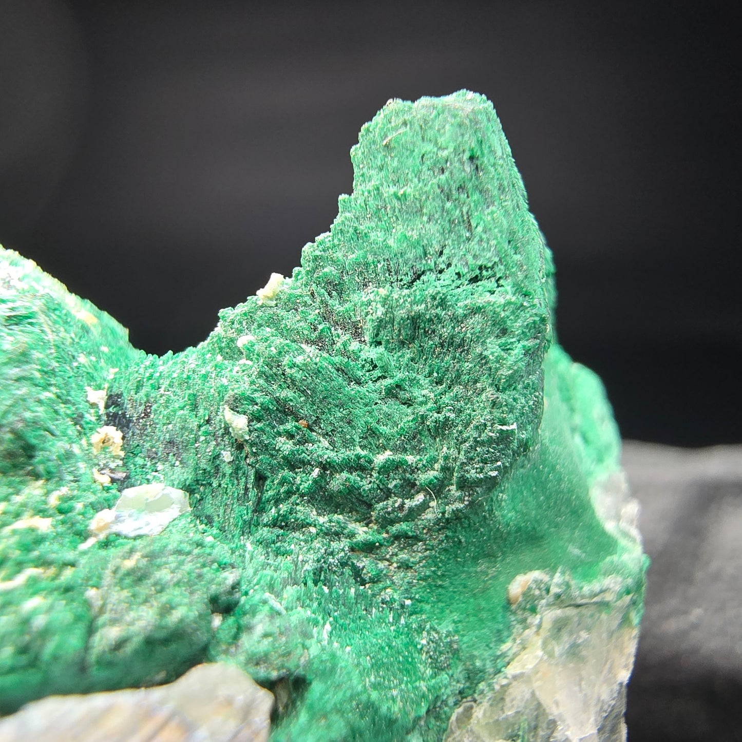 Seltene Malachit, Quarz Stufe Kaokoveld, Namibia 46*30*26mm Mineraliensammlung