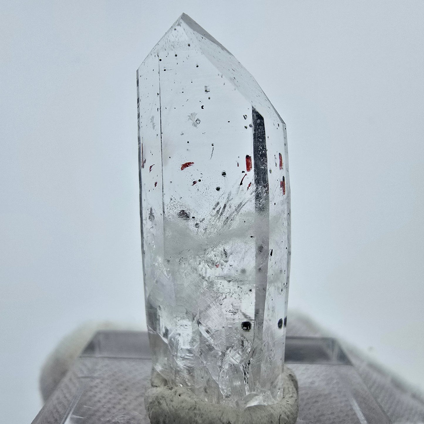 Klarer Harlekin Phantom Quarz Kristall Streep Mine, Goboboseb, Namibia 33*12*8mm