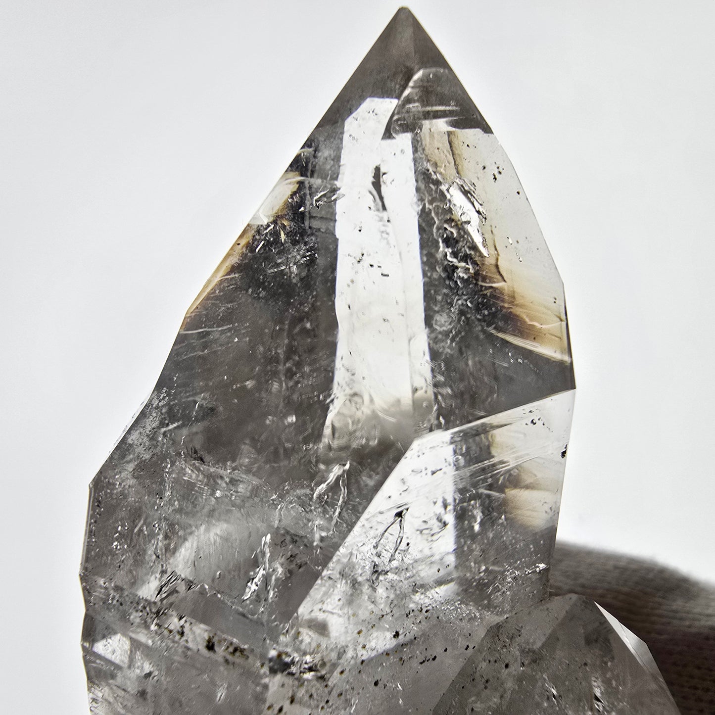Gobo de poche Skeleton Phantom Smoky Quartz DT Zepter Valentine. Namibie 71 x 33 x 35 mm