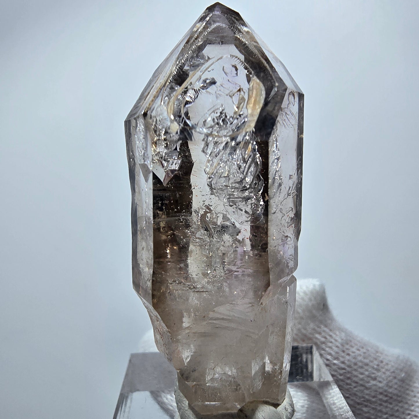 Quartz fumé fantôme transparent DT Scepter Point Goboboseb, Namibie 49 x 17 x 17 mm
