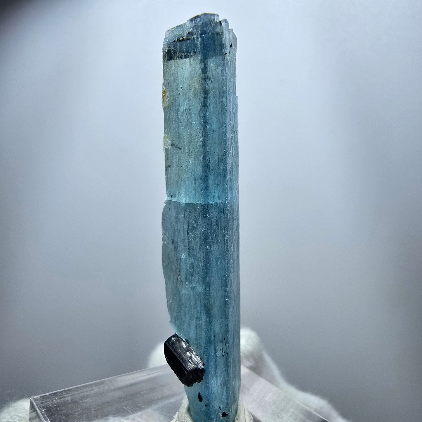 Seltener Aquamarin X mit Hyalit, Schörl Turmalin Erongo, Namibia 45*10*7mm