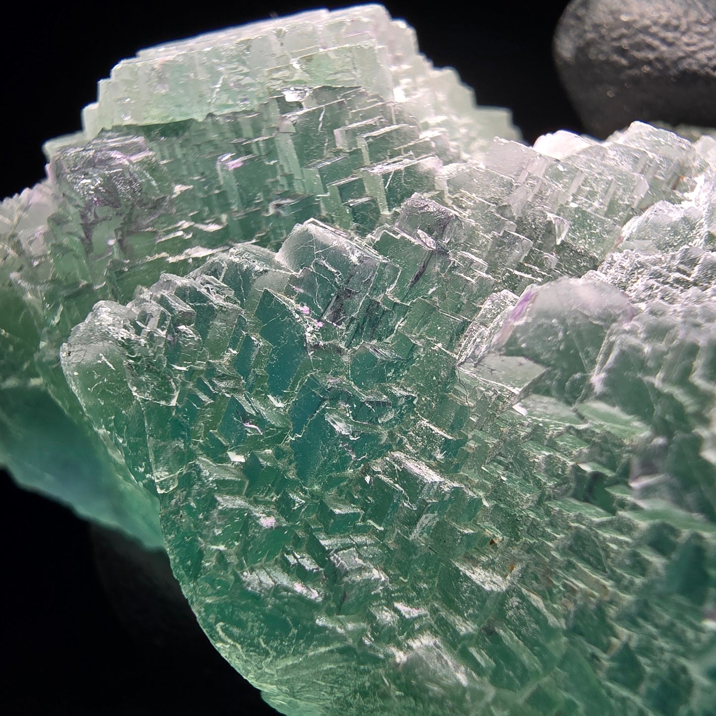 Zonare Phantom Fluorite Cube Stepped Omehane, Namibie 75*47*26mm Collection