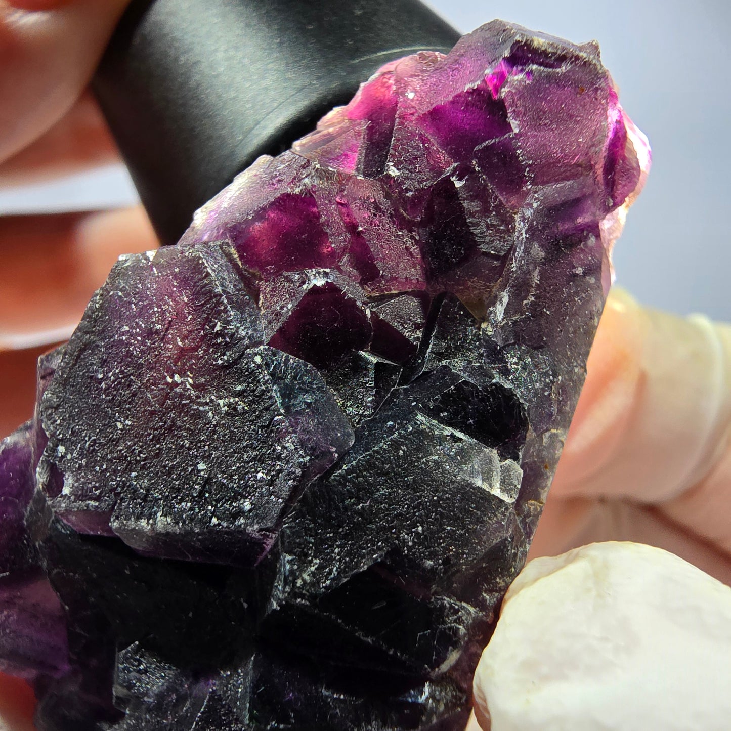 Spécimen de cube de fluorite fantôme, hexagonal, violet, Okorusu, Namibie, 52 x 33 x 16 mm