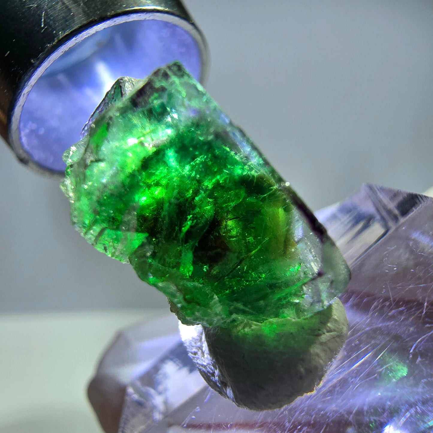 Cube de fluorite fantôme, zonal, qualité muscovite Erongo, Namibie 18*12*9mm