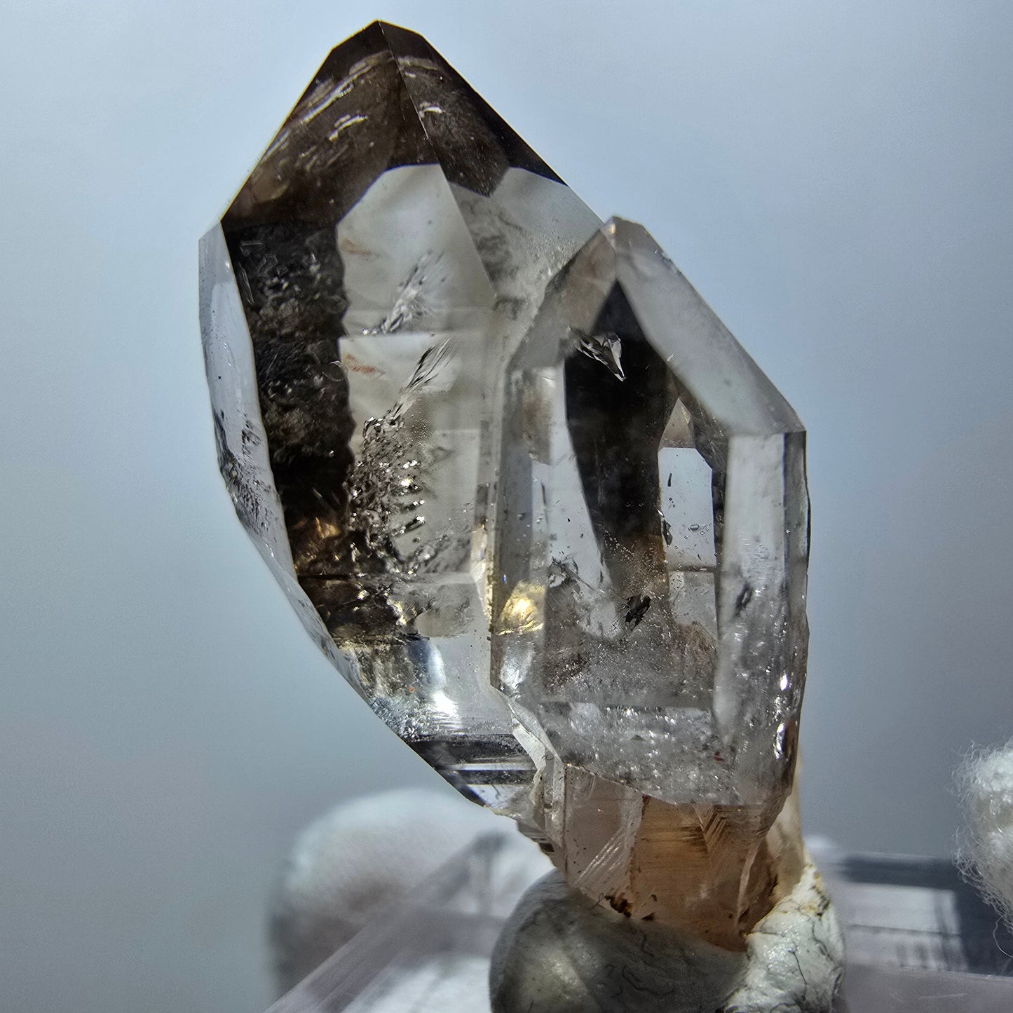 Klare Phantom Rauchquarz Zepter Stufe Goboboseb, Namibia 34*19*14mm