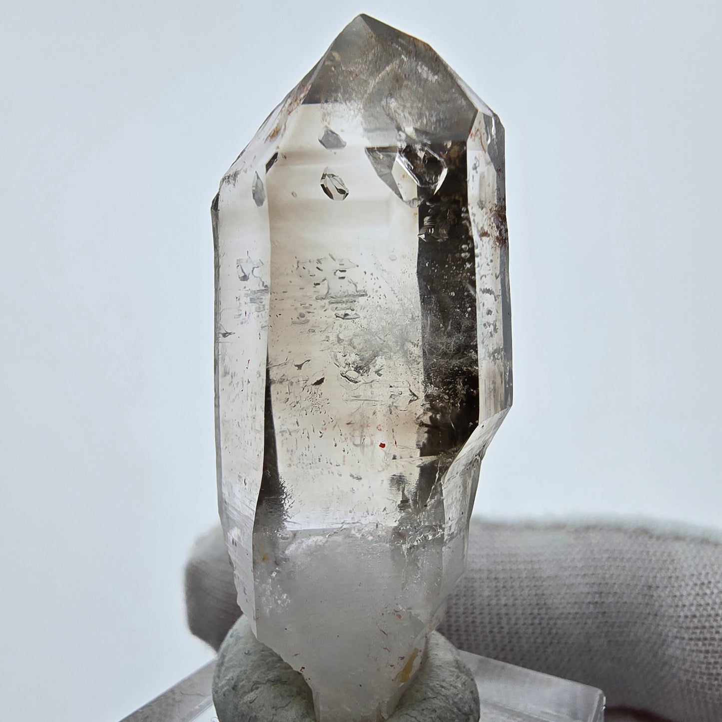 Enhydro Phantom Smoky Quartz Sceptre Tip 2x Bubble Goboboseb, Namibie 47*17*17mm