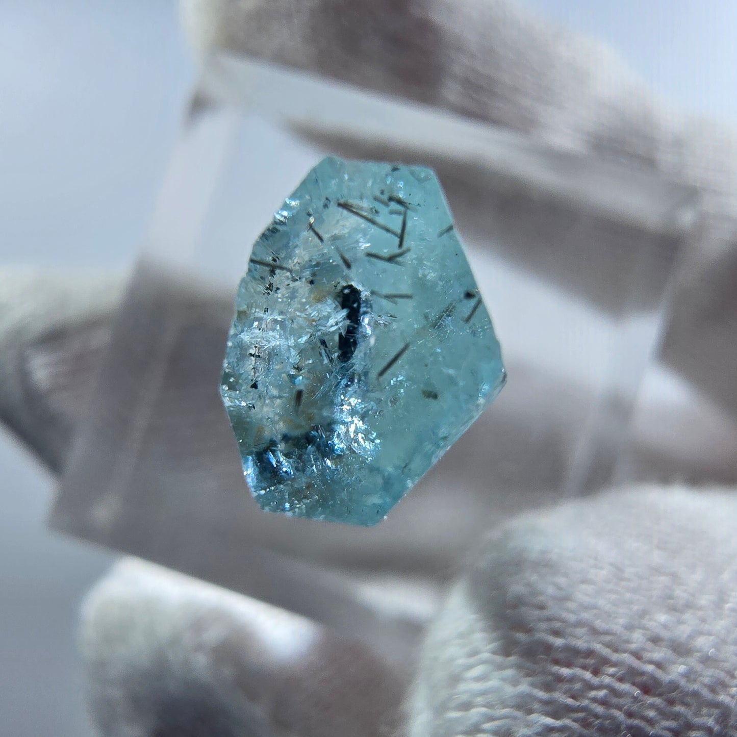 Aigue-marine de Setlene, tourmaline de Schörl, stade orthose Erongo, Namibie 23*8*7 mm