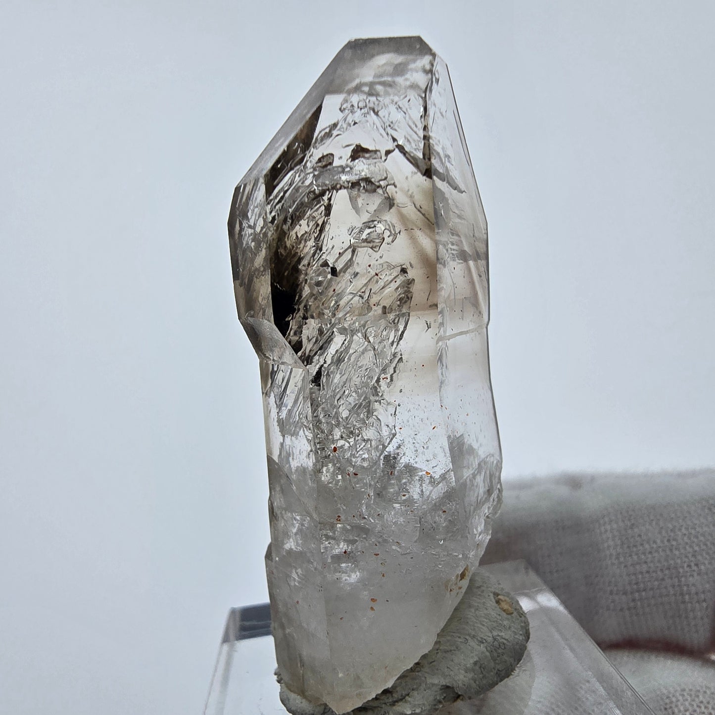 Enhydro Phantom Smoky Quartz Sceptre Tip 3x Bubble Goboboseb, Namibie 44*19*13mm