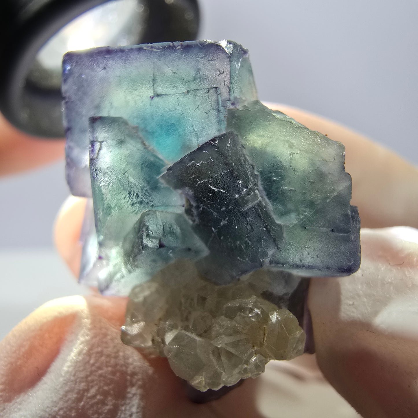 Rare cube de fluorite fantôme, spécimen de quartz vert violet Okorusu Namibie 29*24*20mm
