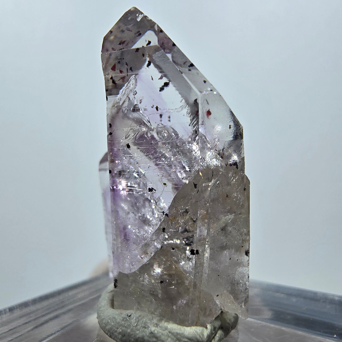Mine d'améthyste Harlequin Phantom Streep, Goboboseb, Namibie, 26 x 14 x 11 mm