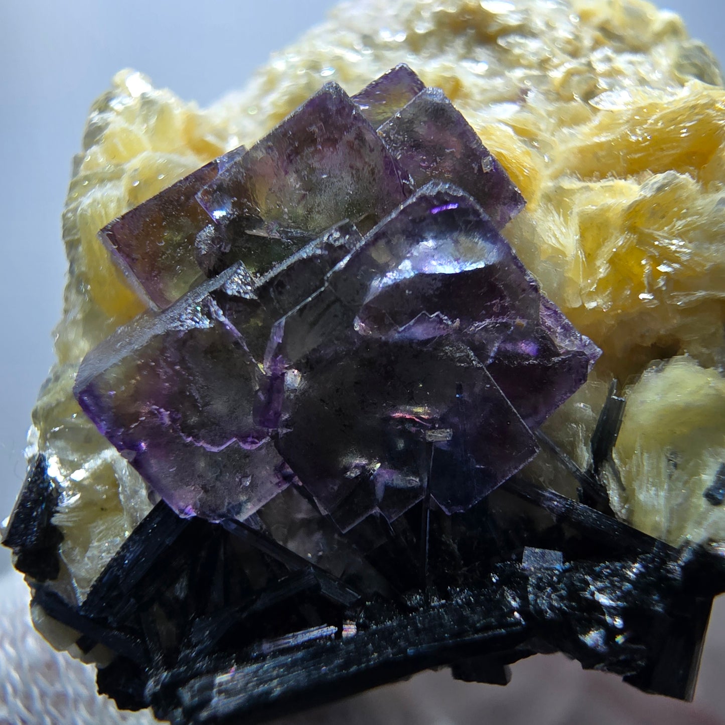 Colorful Phantom Fluorite Cubes Muscovite Schorl Tourmaline Erongo, Namibia 41*33*26mm