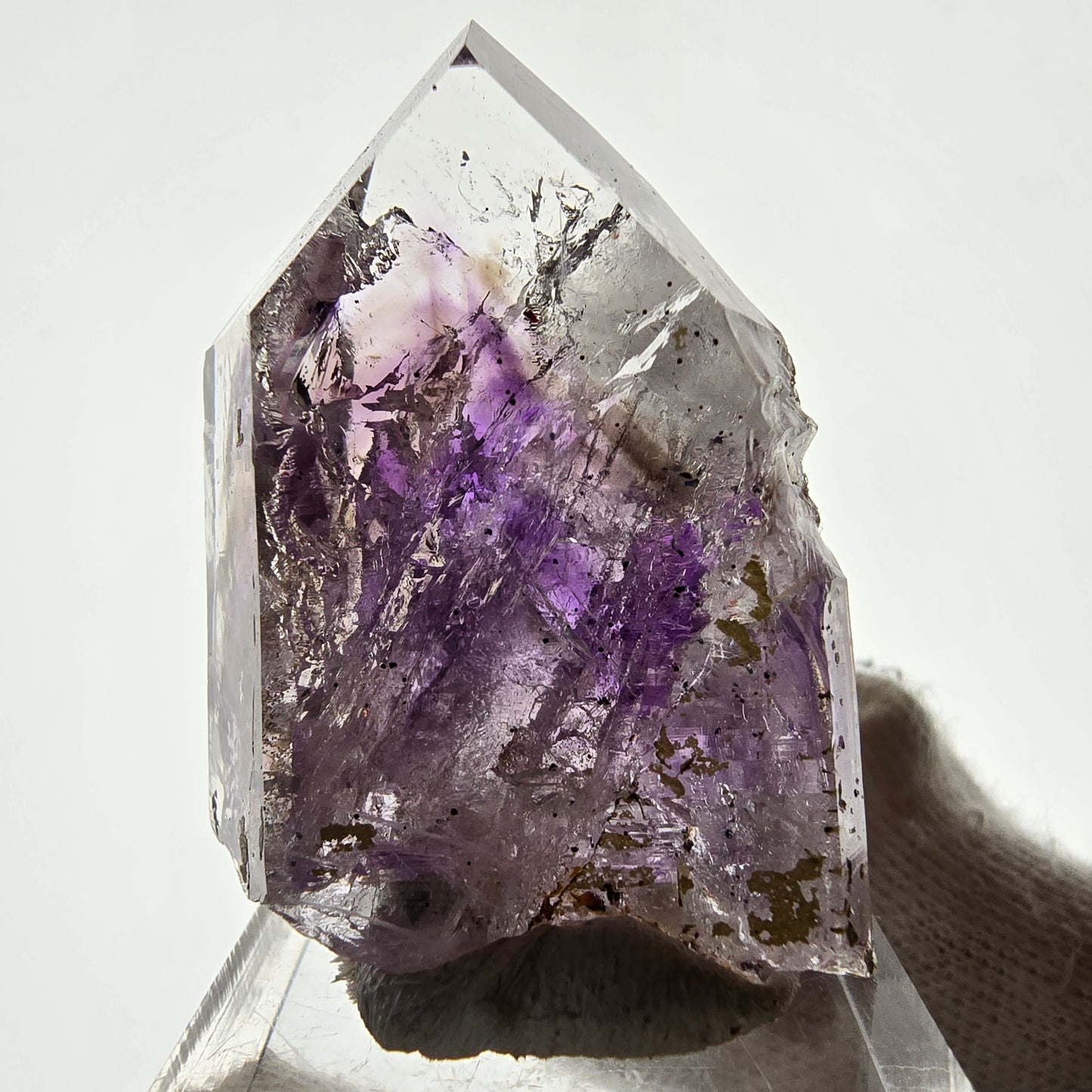 Améthyste fantôme avec hématite, mine Streep, Goboboseb, Namibie, 43 x 30 x 19 mm
