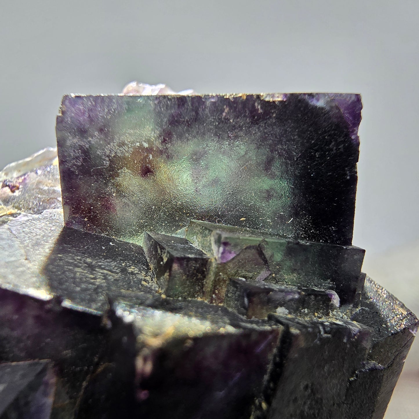 Seltene Phantom Fluorit Würfel Stufe lila grün gelb Okorusu, Namibia 55*46*33mm