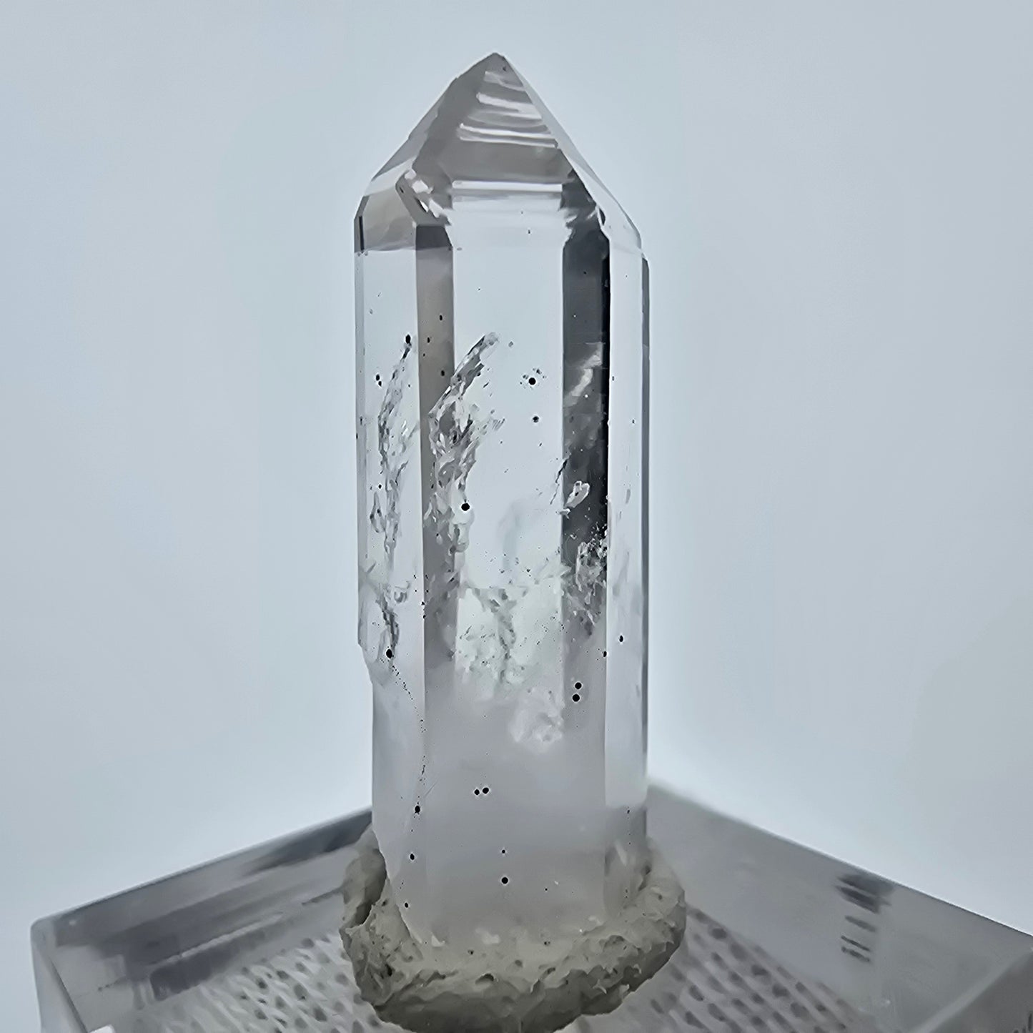 Klare Lemurian Hämatit Quarz Spitze Streep Mine, Goboboseb, Namibia 34*11*9mm