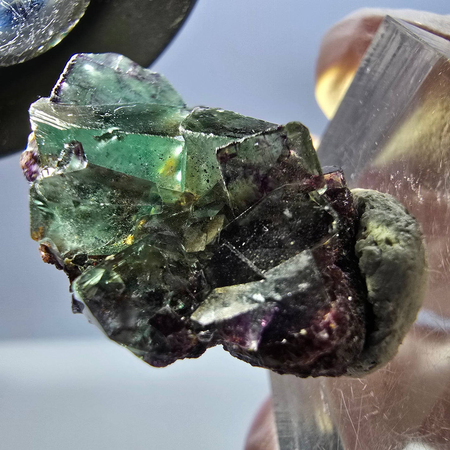 Spécimen de cube de fluorite fantôme, parqueté vert violet Okorusu, Namibie 27 x 20 x 12 mm