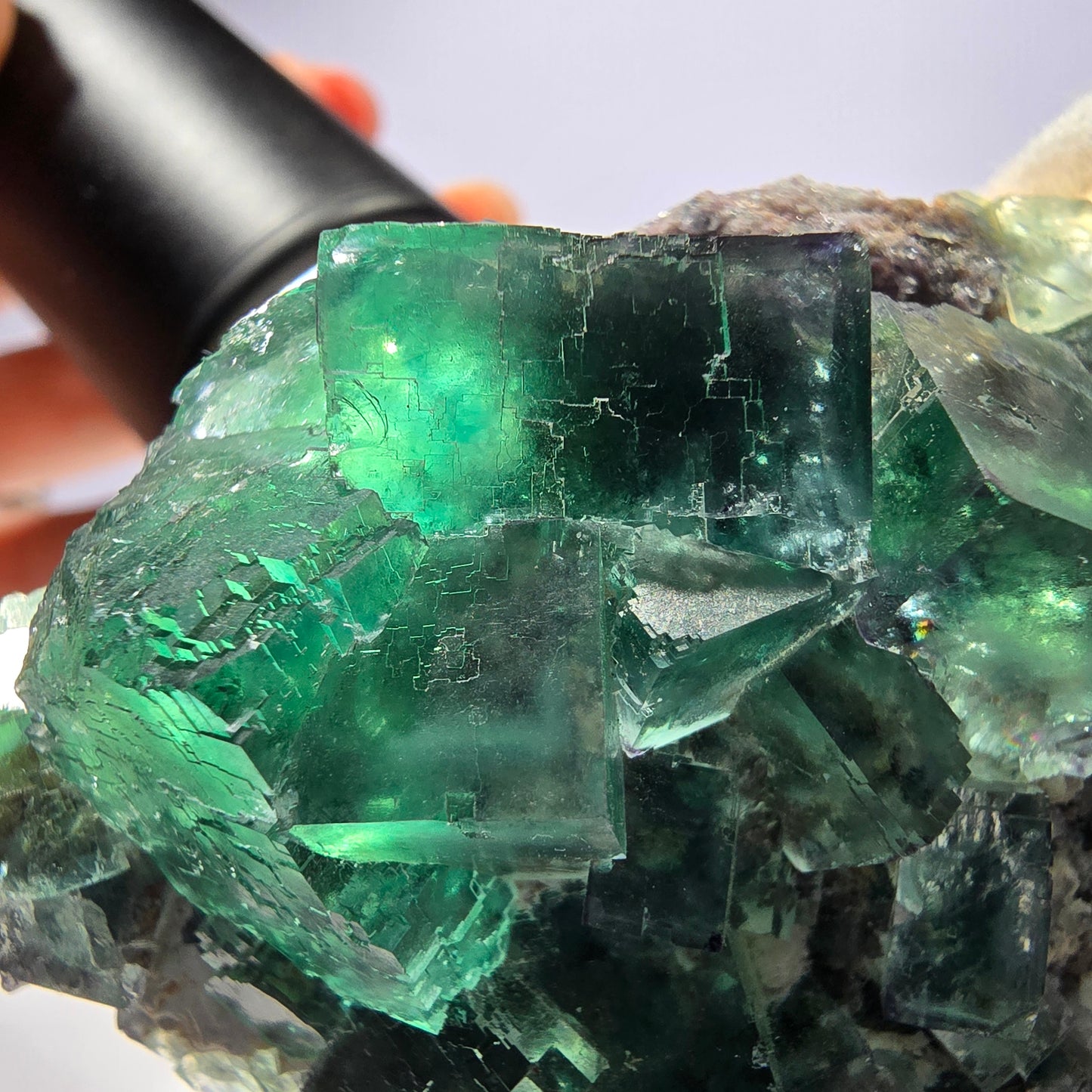 Grand cube de fluorite fantôme vert étagé Okorusu Namibie 105 x 45 x 36 mm