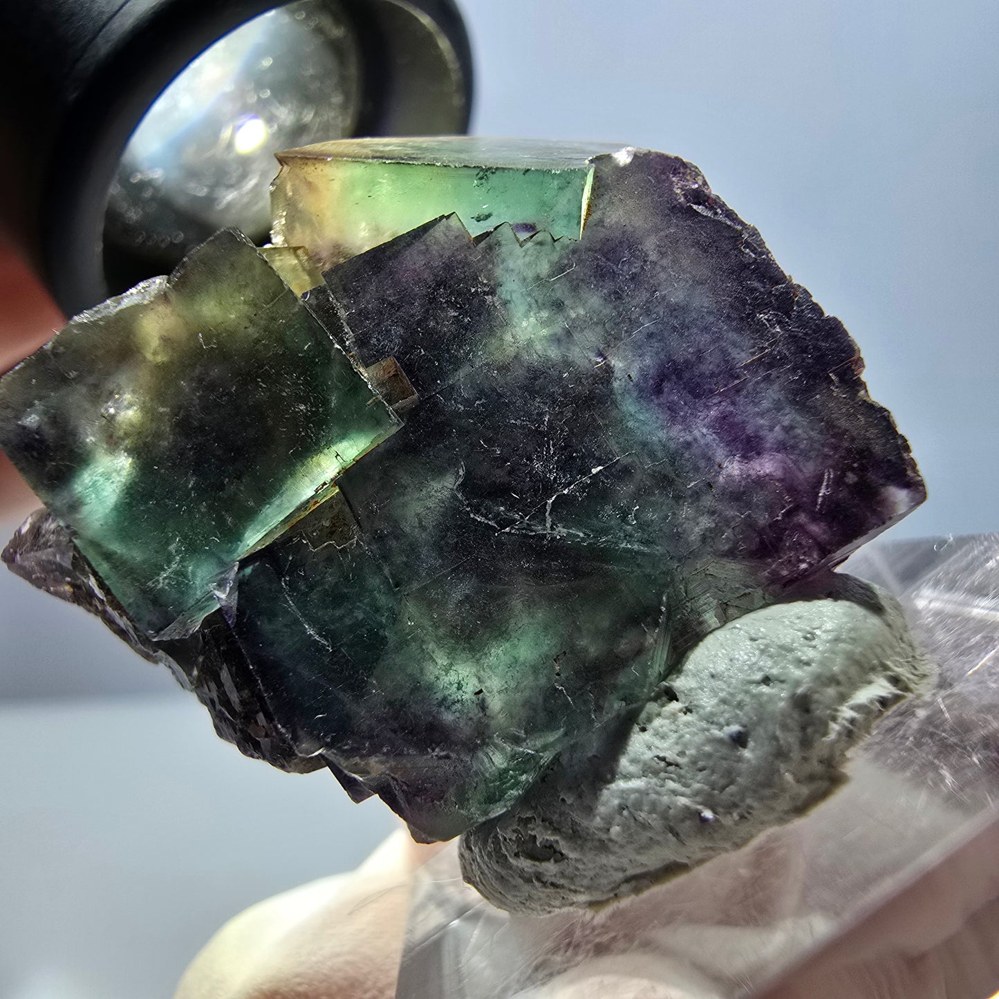 Spécimen de cube de fluorite fantôme, parqueté vert violet Okorusu, Namibie 30*28*15 mm