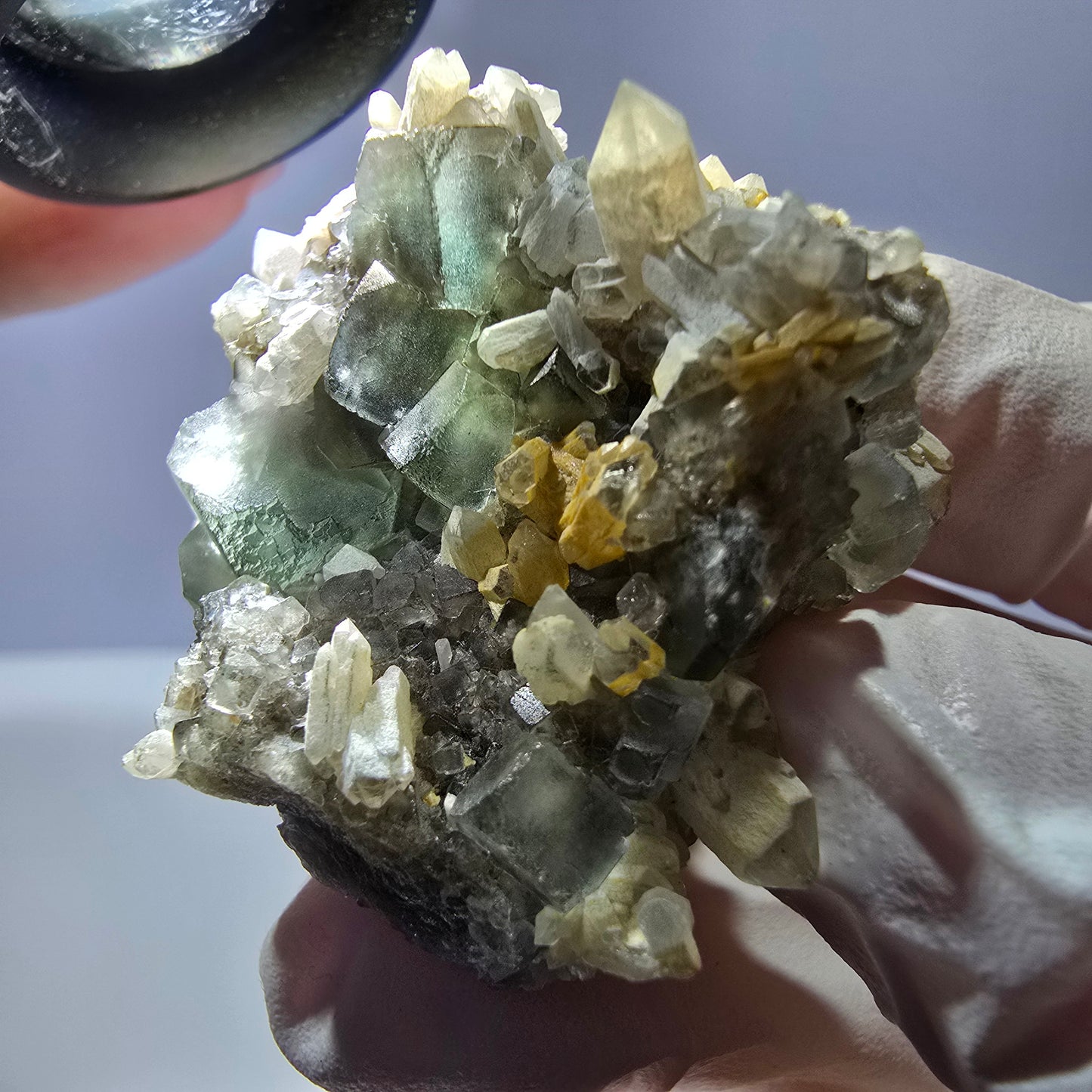 Rare cube de fluorite fantôme, spécimen de quartz vert Okorusu, Namibie, 43 x 34 x 29 mm