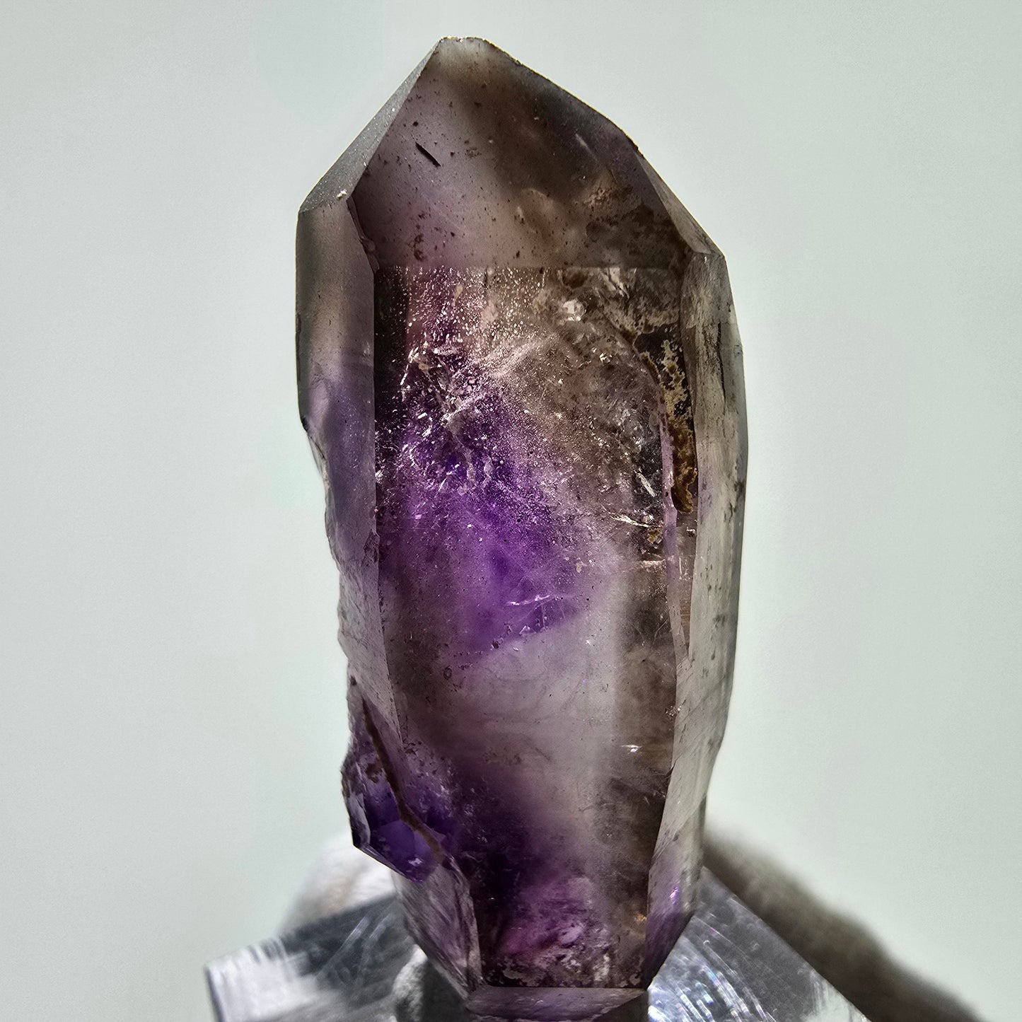 Améthyste fantôme rare DT Scepter Point Brandberg, Namibie 48 x 21 x 15 mm