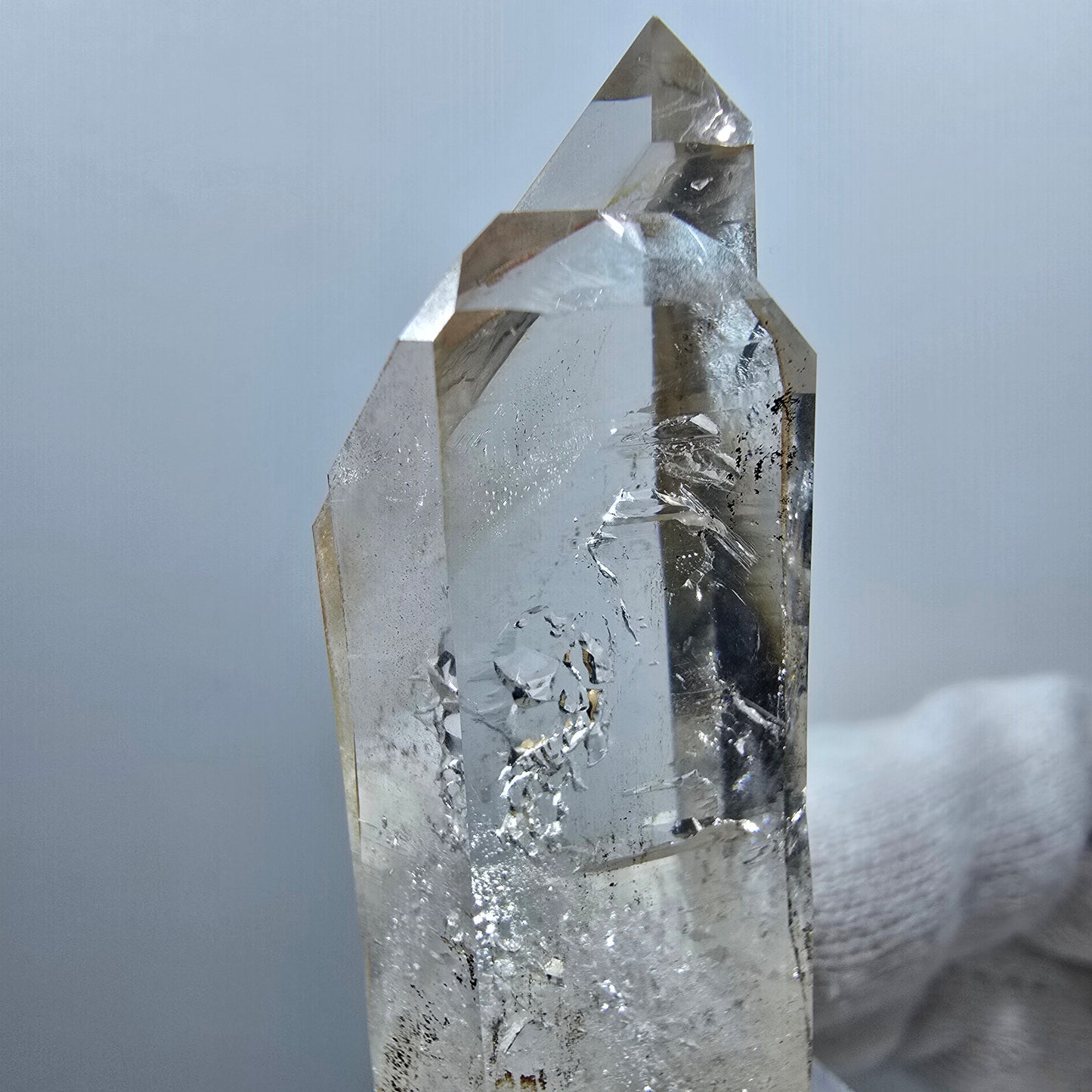 Quartz fumé fantôme lémurien Quartz Gémeaux Valentine Pocket Goboboseb Namibie 53*19*14mm