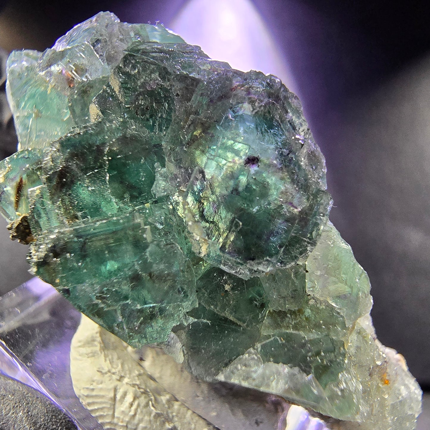 Seltene Phantom Fluorit XX Würfel Stufe grün lila 46*20*19mm aus Okorusu, Namibia