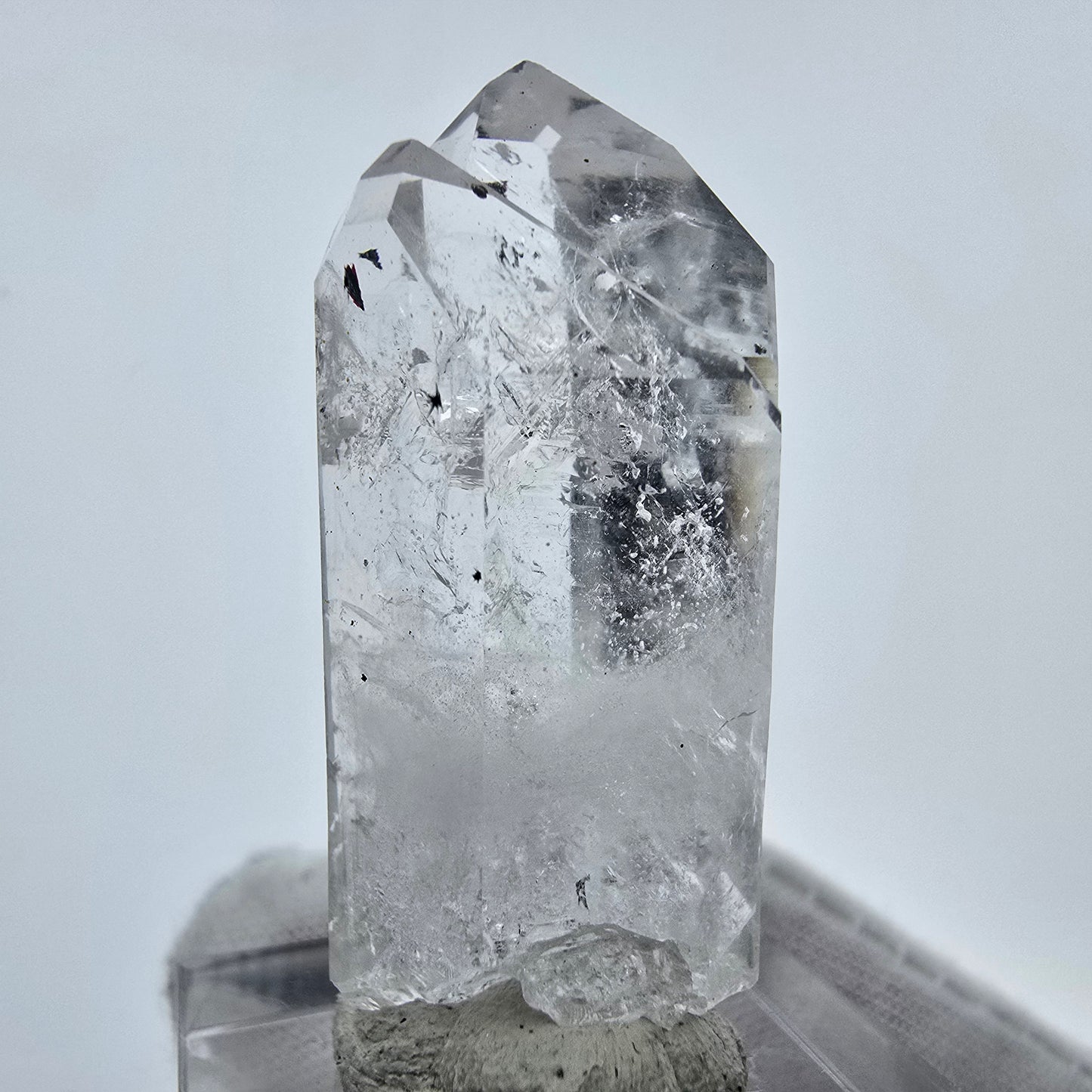 Klarer Phantom Hämatit Quarz Kristall Streep Mine, Goboboseb, Namibia 40*17*14mm