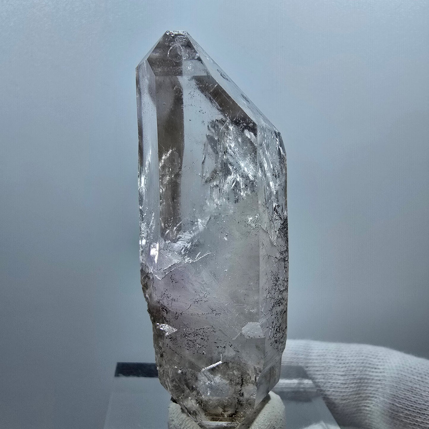 Sceptre fantôme squelette en améthyste DT, calcite Valentine Pocket Goboboseb Namibie 75 x 26 x 20 mm