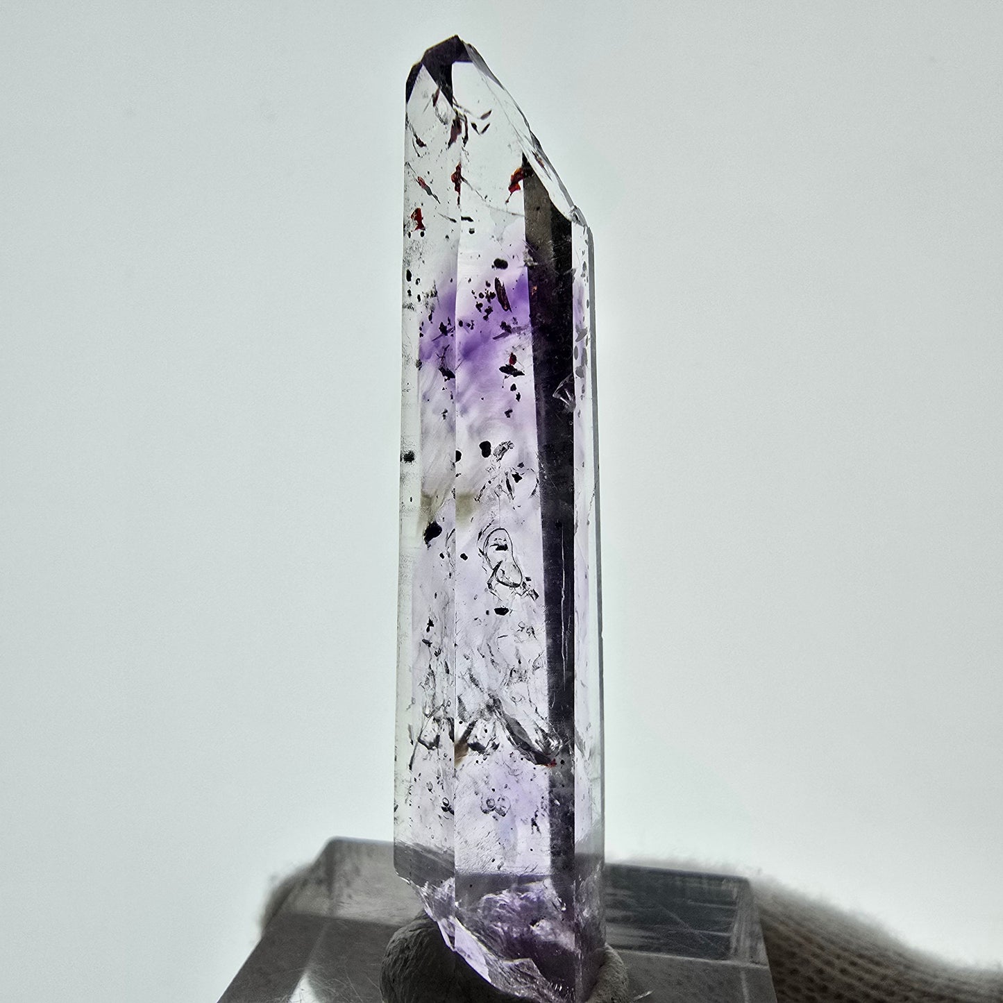 Mine d'améthyste Harlequin Phantom Point Streep, Goboboseb, Namibie, 50 x 11 x 10 mm