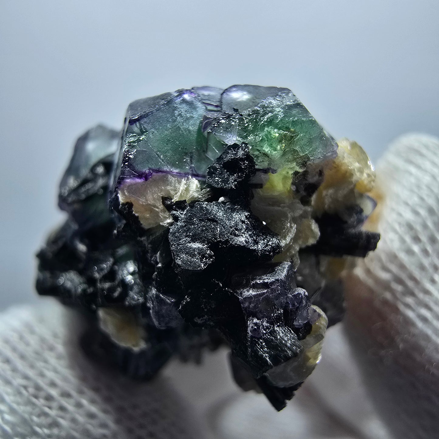 Colorful Phantom Fluorite Cubes Schorl Tourmaline Muscovite Erongo, Namibia 49*34*23mm