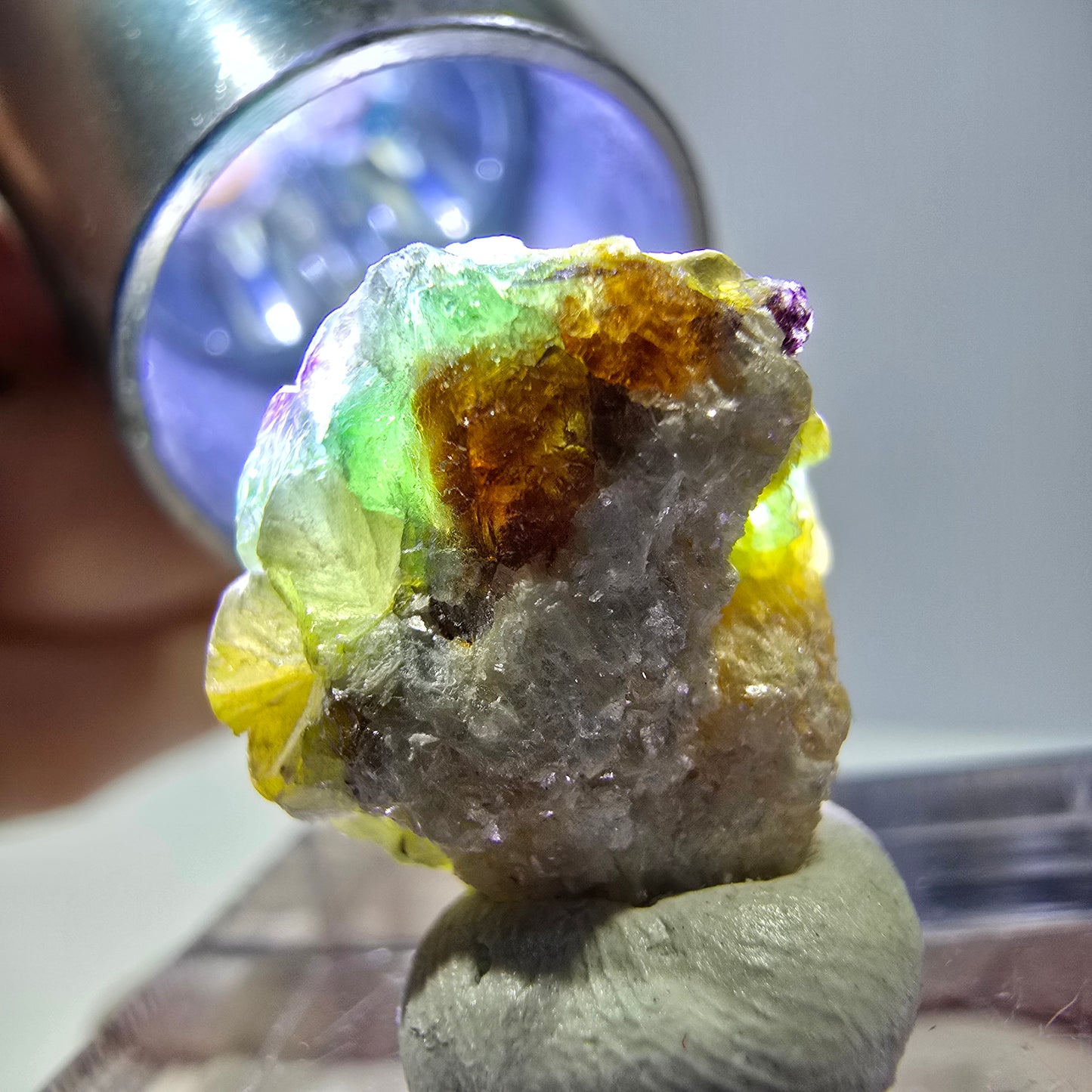 Cube de fluorite fantôme, spécimen de muscovite, Erongo, Namibie, 15 x 13 x 10 mm