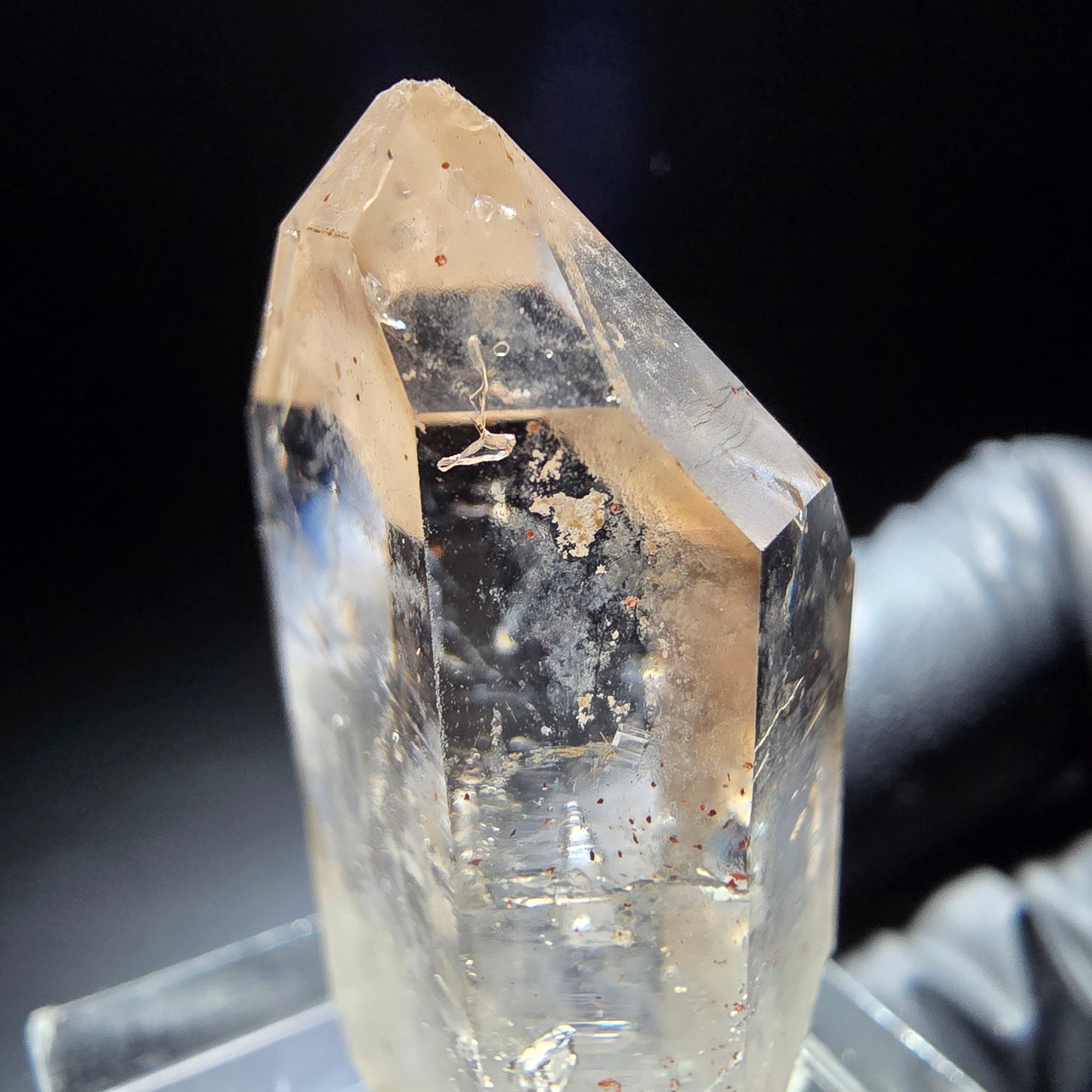 Klare Phantom Rauchquarz Spitze Goboboseb, Namibia 35*19*12mm Mineraliensammlung