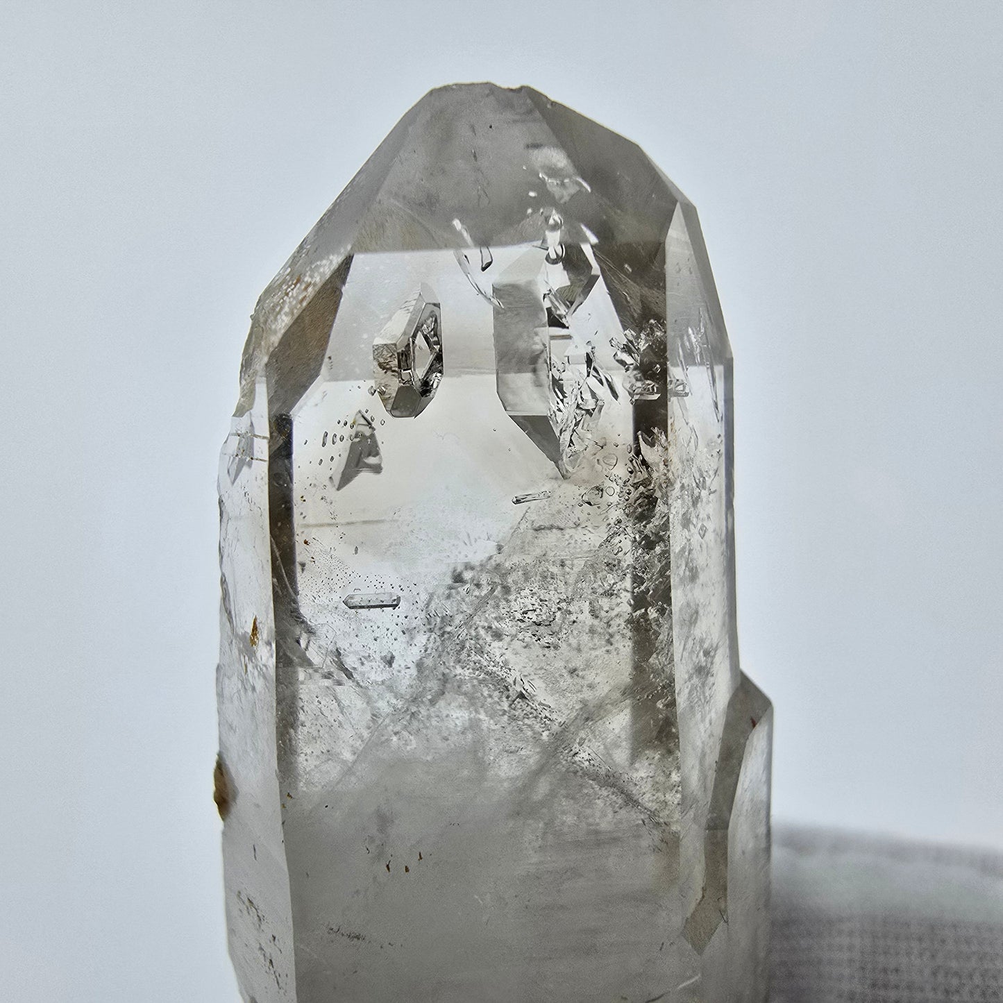 Enhydro Phantom Smoky Quartz Tip 1x Bubble Goboboseb, Namibie 47*23*14mm