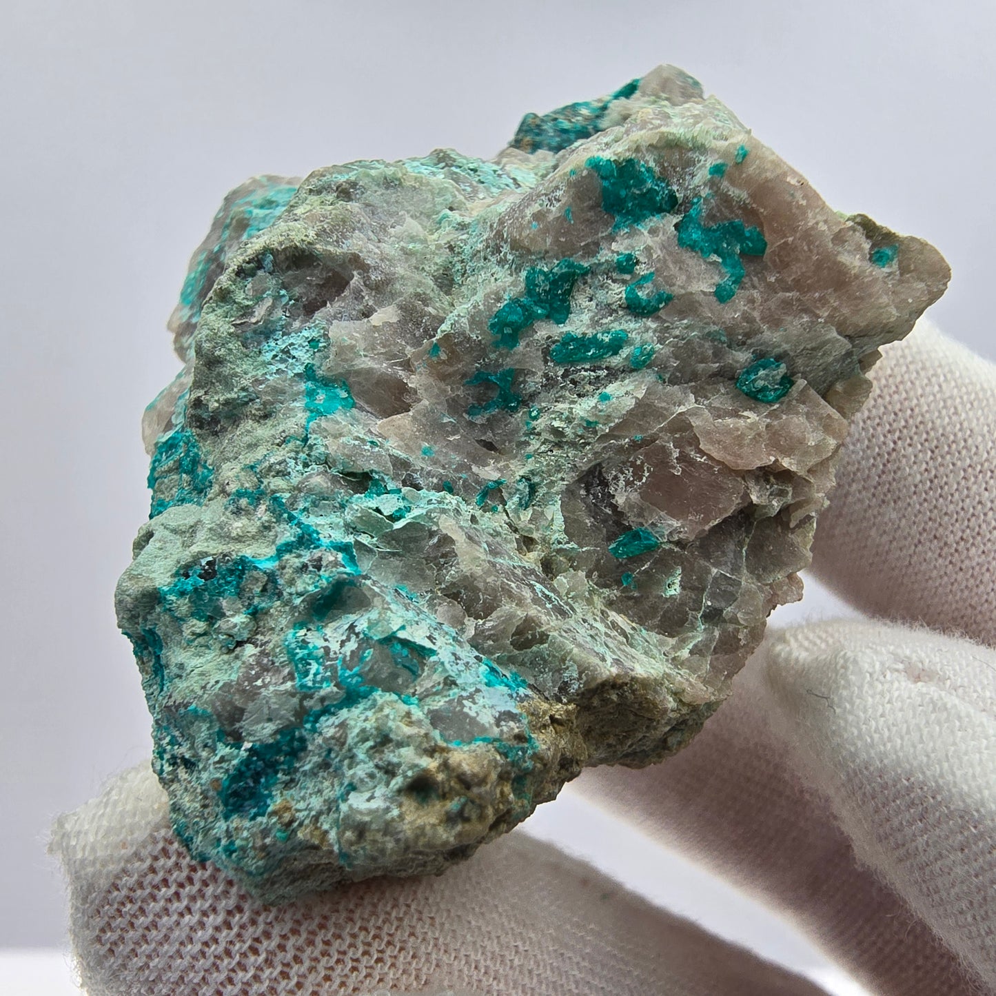 Seltene Dioptas auf Quarz Stufe Kaokoveld, Namibia 52*44*32mm Mineraliensammlung