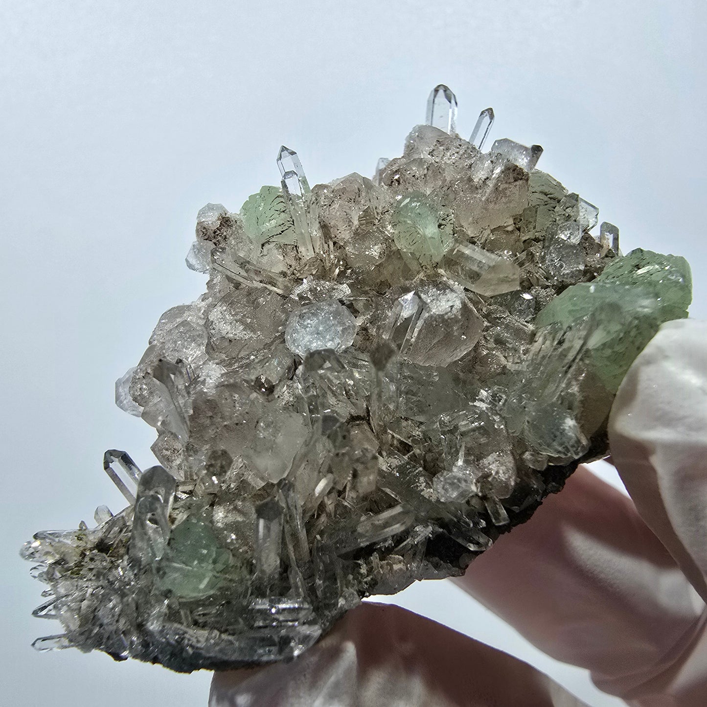 Quartz Starburst, préhnite, analcim, calcite Streep Mine, Gobo, Namibie 51 x 36 x 20 mm