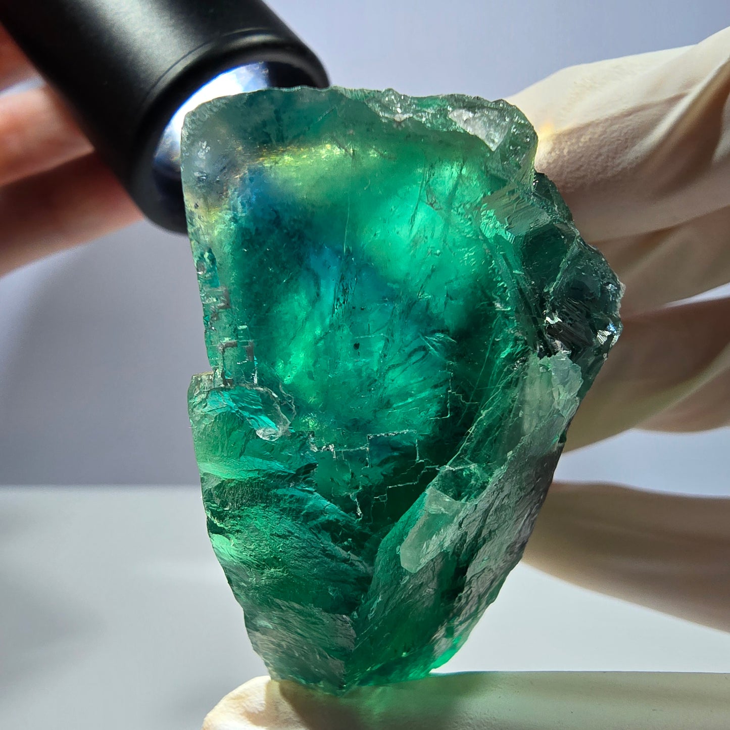 Spécimen de cube de fluorite fantôme transparente, vert parqueté, Okorusu, Namibie, 54 x 48 x 39 mm