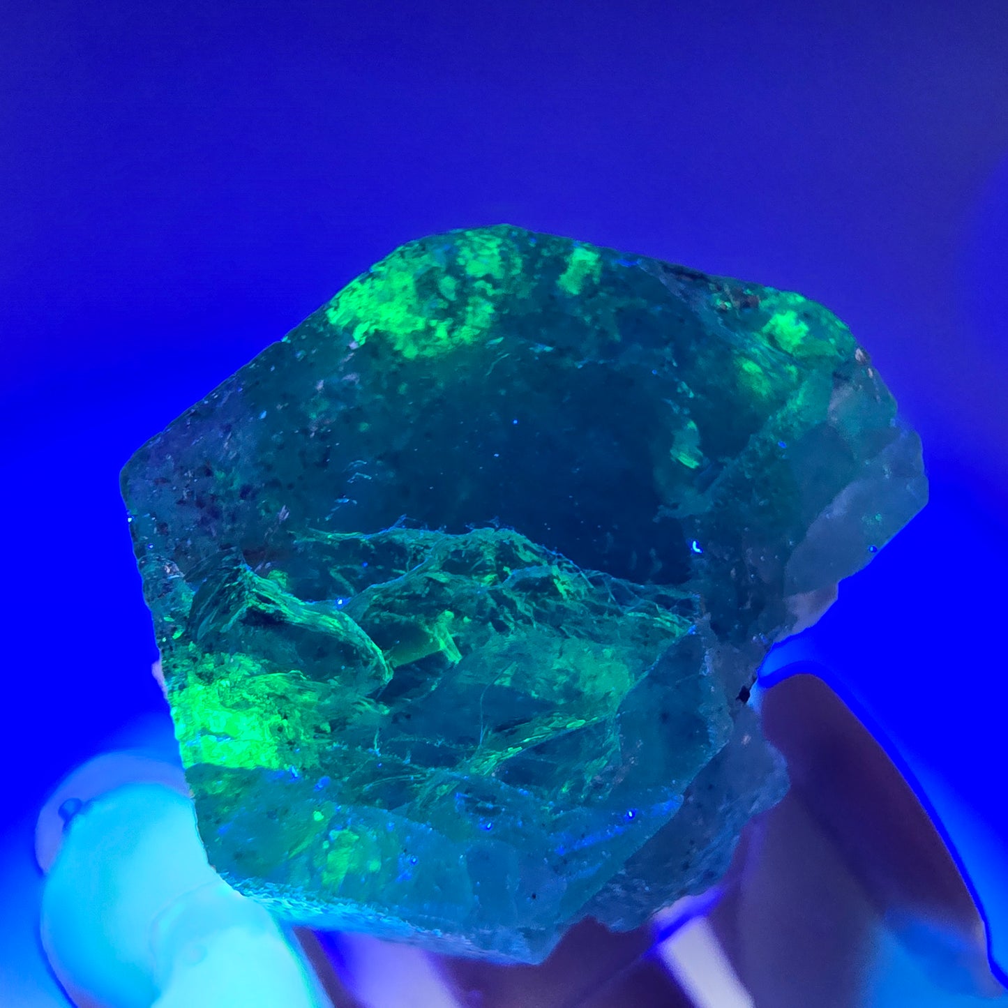 Seltener Aquamarin X mit Hyalit Einschlüssen Erongo, Namibia 30*29*24mm