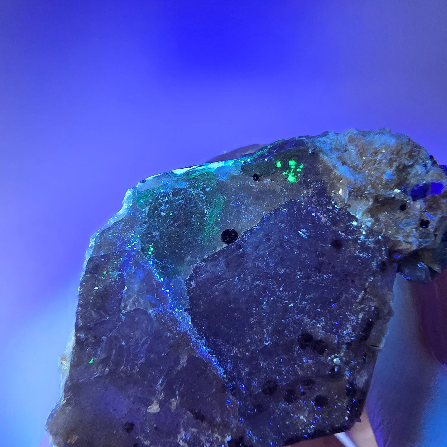 Cube de fluorite fantôme, quartz fumé et hyalite, spécimen d'Erongo, Namibie, 61 x 46 x 37 mm