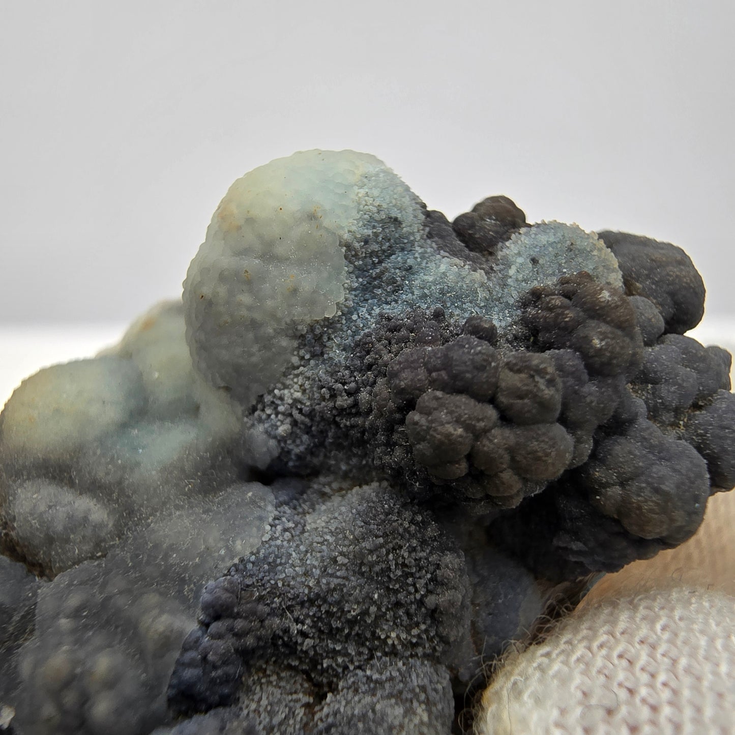 Seltene Shattuckit Stufe mit Kugel Kristallen blau Kaokoveld, Namibia 29*24*14mm