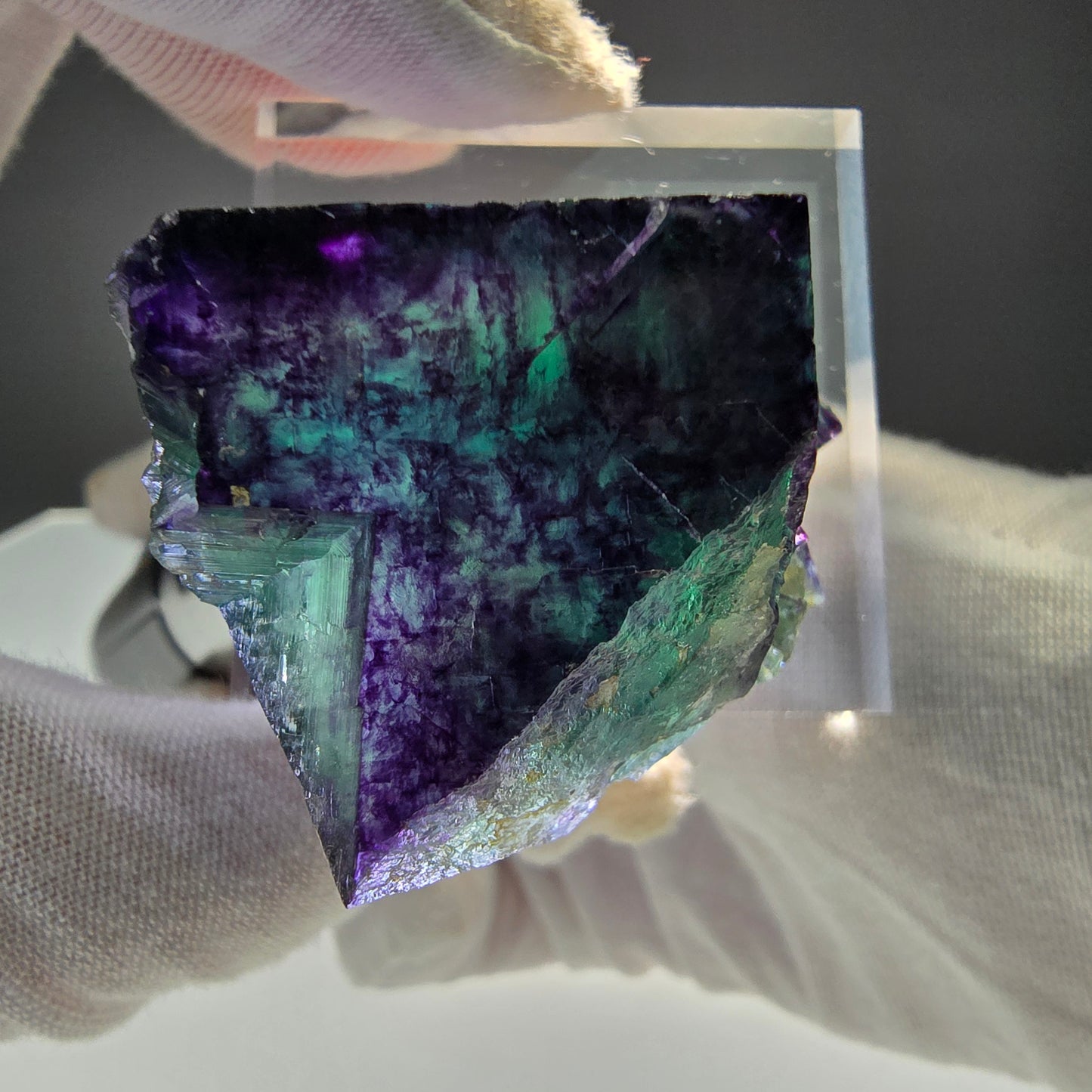 Seltene Phantom Fluorit Würfel Stufe Tie-Dye Pocket, Okorusu, Namibia 47*31*31mm