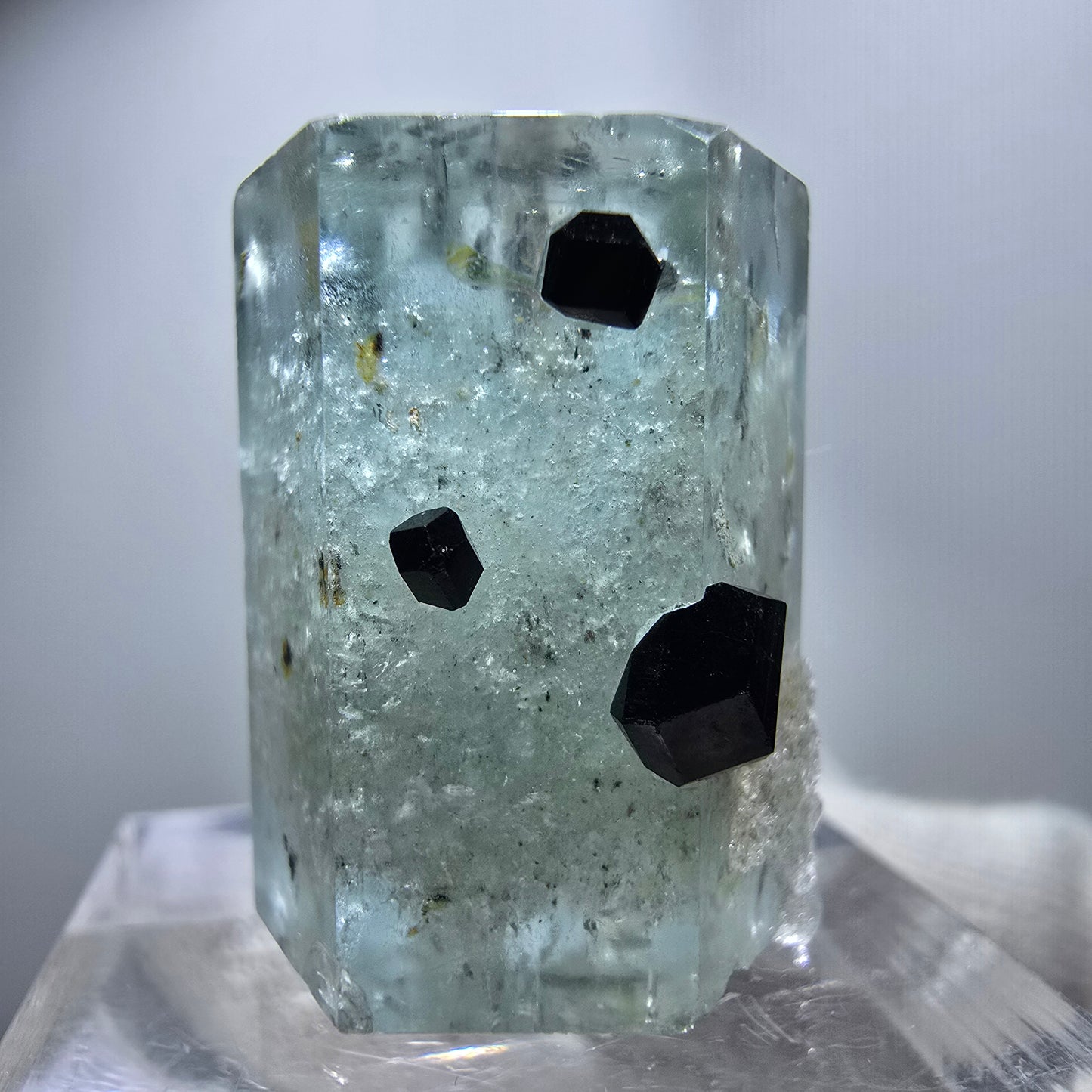Seltener Aquamarin X mit Schörl Turmalin Erongo, Namibia 22*18*16mm