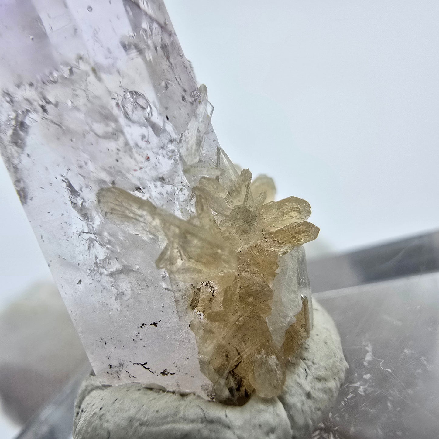 Enhydro Phantom Amethyst mit Stilbit, 4x Blase Goboboseb, Namibia 36*14*13mm